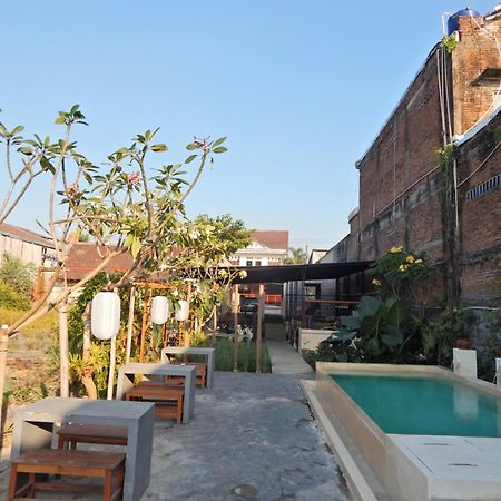 Rosella Cottages - Homestay - Джокьякарта Экстерьер фото